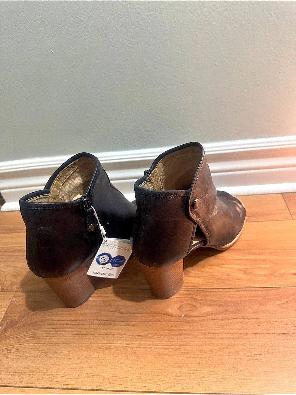 Geox Respira Black Leather Peep Toe Ankle Heels EU 41. New With Tag- Never worn.